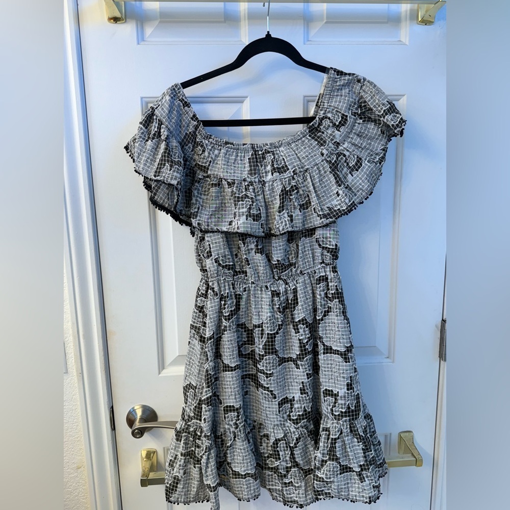 DO+BE Black and White Ruffled Dress